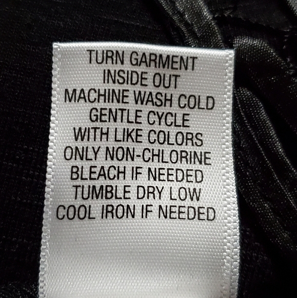 Women's Top - Picture 6 of 9